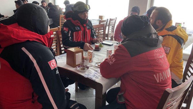 Tipide Mahsur Kalan 23 Öğrenci Kurtarıldı