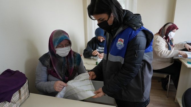 Yasmek Kurslarıyla Kadınlar Meslek Sahibi Oluyorlar