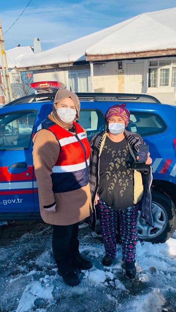 Jandarma Ekipleri Kades Bilgilendirmelerine Devam Ediyor