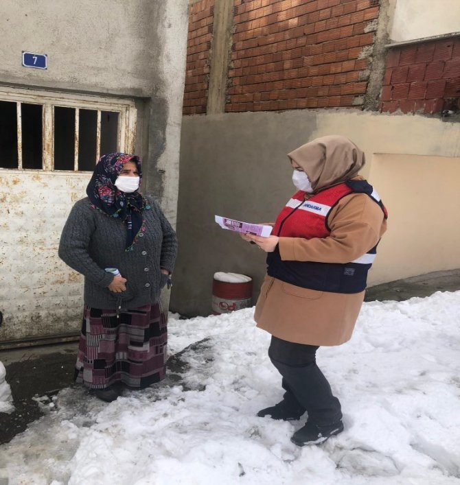 Jandarma Ekipleri Kades Bilgilendirmelerine Devam Ediyor