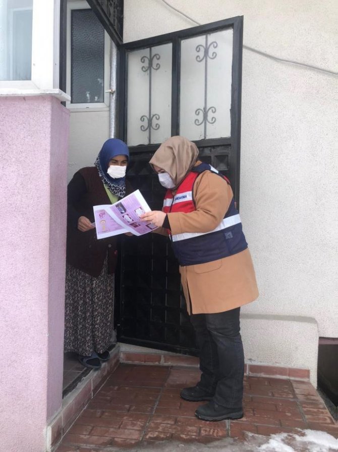 Jandarma Ekipleri Kades Bilgilendirmelerine Devam Ediyor