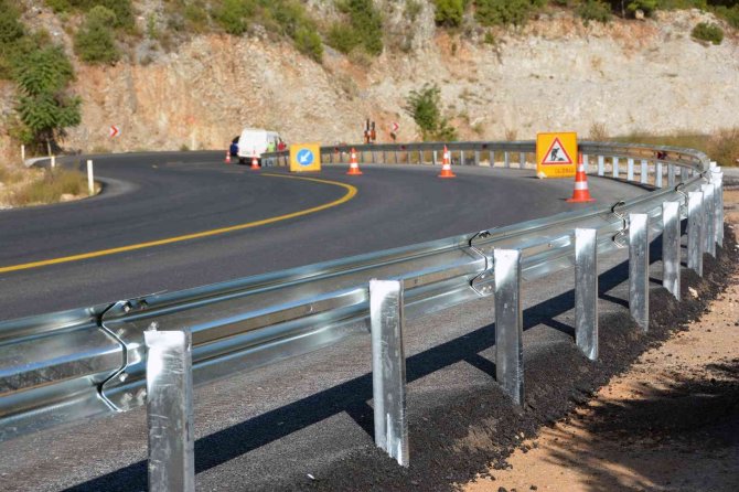 Büyükşehir Sorumluluk Alanındaki Yolların Yüzde 98’ini Tamamladı