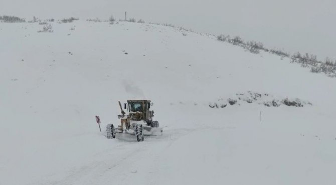 Bingöl’de Tipi, Açılan Köy Yollarını Yeniden Ulaşıma Kapattı