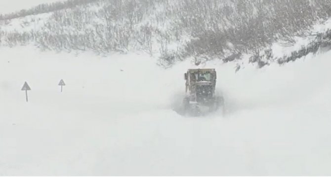 Bingöl’de Tipi, Açılan Köy Yollarını Yeniden Ulaşıma Kapattı