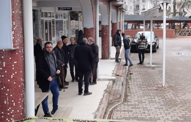 Cami Tuvaletine Girdi, Hayatını Kaybetti