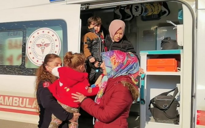 Şeker Zannedip Yediler. 2 Kardeş Hastanelik Oldu