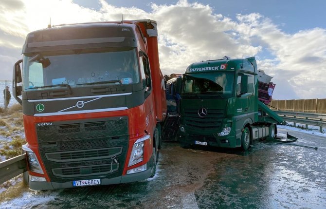 Çekya’da 36 Aracın Karıştığı Zincirleme Kaza