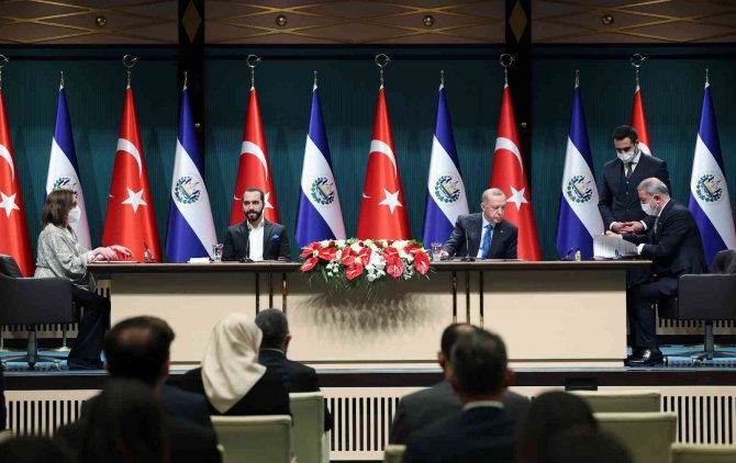 Cumhurbaşkanı Erdoğan: "Temennimiz Odur Ki Putin’le Zelenskiy’i Bir Araya Getirebilmek"