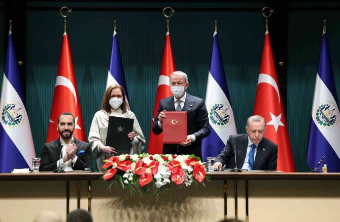 Cumhurbaşkanı Erdoğan: "Temennimiz Odur Ki Putin’le Zelenskiy’i Bir Araya Getirebilmek"
