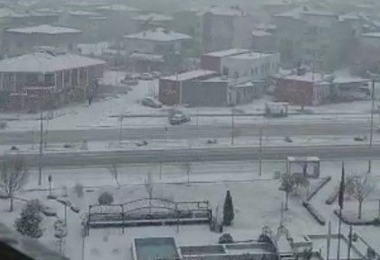 Lüks Aracın Simitçiyi Ezdiği Anlar Ortaya Çıktı