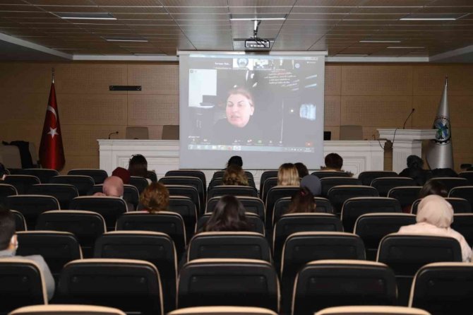 Sağlık Personellerine İşitme Tarama Eğitimi