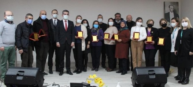 Emekli Olan 12 Personele Plaket Töreni Yapıldı