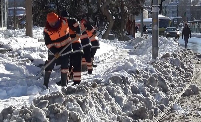 Gaziantep’te Yoğun Kar Yağışı Sonrası Hayat Normale Dönüyor