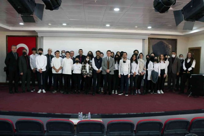 İ̇mam Hatip Meslek Yarışma Ödülleri Verildi