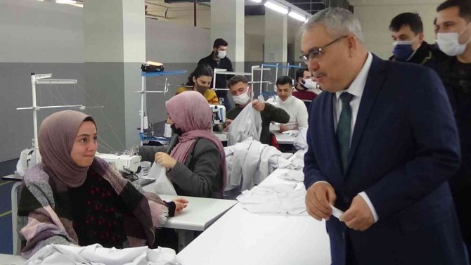 Muş Valisi İ̇lker Gündüzöz, “İ̇stihdam Sorununu Devlet Vatandaş Elbirliğiyle Çözeceğiz”