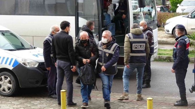 Sahte Çek Senetle 5 Milyonluk Vurgunun Şüphelileri Adliyede