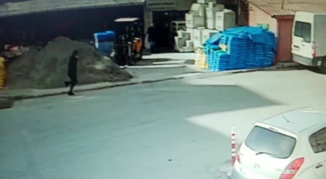 Kartal’da Hemşireyi Vurarak Öldüren Şahsın Kaçtığı Anlar Kamerada