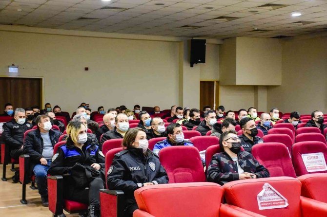 Kastamonu Emniyet Müdürlüğünden 583 Personele "Etik Eğitimi" Verildi