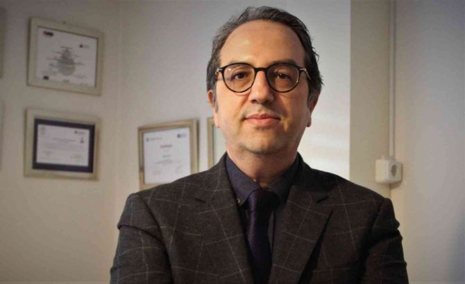 Bilim Kurulu Üyesi Prof. Dr. Şener: "Sömestr’da Vaka Sayıları Pik Yapacak"