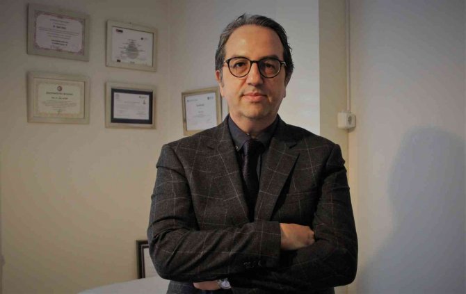 Bilim Kurulu Üyesi Prof. Dr. Şener: "Sömestr’da Vaka Sayıları Pik Yapacak"