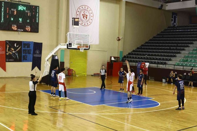 Okul Sporları Basketbol Müsabakalarında Şampiyonlar Belli Oldu