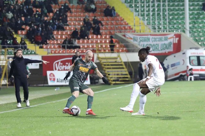 Spor Toto Süper Lig: Alanyaspor: 6 - Hatayspor: 0 (Maç Sonucu)