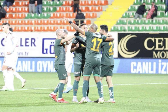 Spor Toto Süper Lig: Alanyaspor: 6 - Hatayspor: 0 (Maç Sonucu)