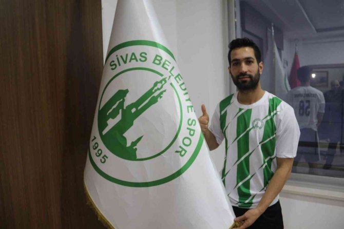 Sivas Belediyespor, Doğan Karakuş’u Transfer Etti