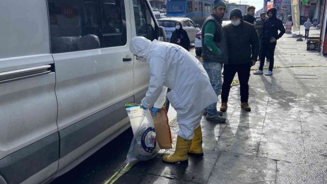 Sultangazi’deki Yangında Bulunan Erkek Cesedi Adli Tıp’a Gönderildi