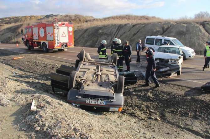Tekirdağ’da İki Otomobil Çarpıştı: 3 Yaralı