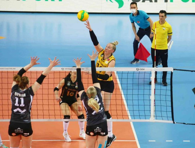 Vakıfbank Set Vermedi