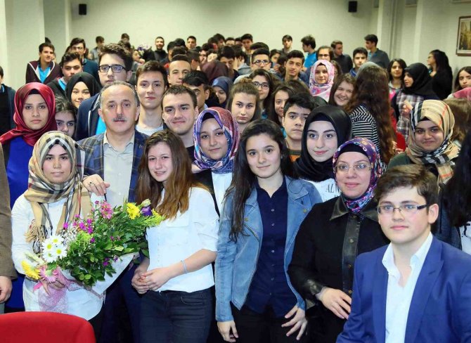 Gençlerin Yks Ücretleri Bağcılar Belediyesi’nden