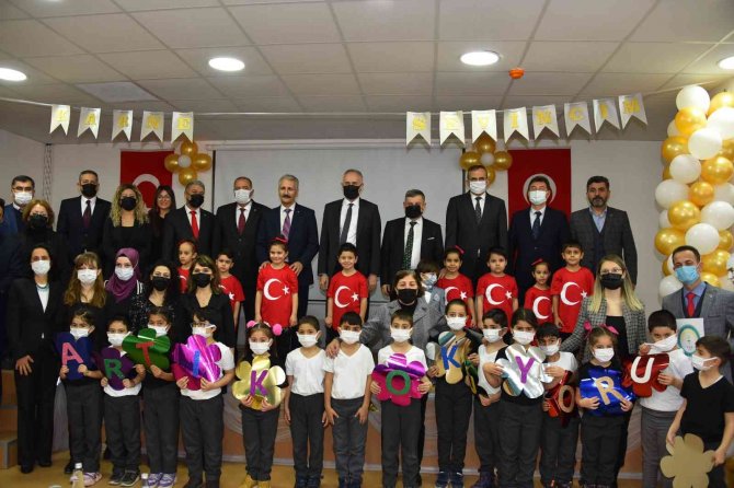 Manisa’da 258 Bin 944 Öğrenci Karne Heyecanı Yaşadı