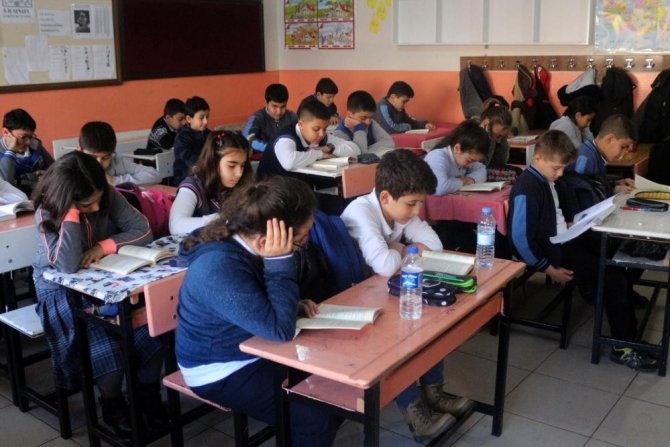 Aileler Yarıyıl Tatilinde Çocuklarına Destek Olmalı