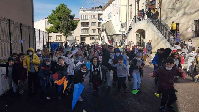 Karne Günü Değil Karne Şöleni