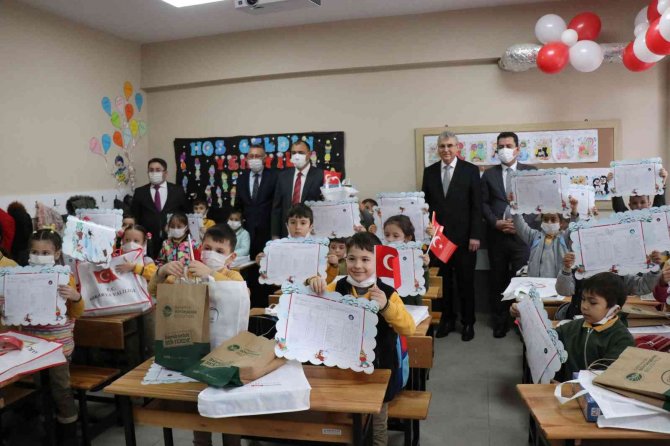 Sakarya’da Öğrencilerin Karne Heyecanı