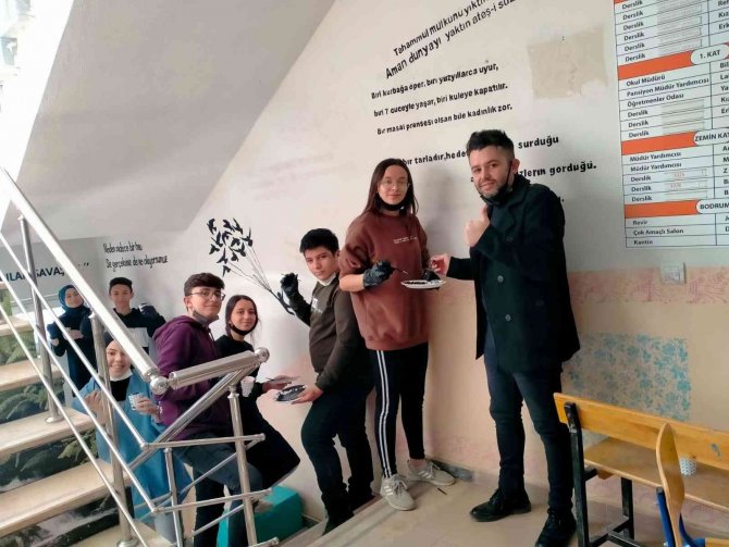 Anadolu Lisesi’nde “Duvarlar Konuşuyor” Projesi