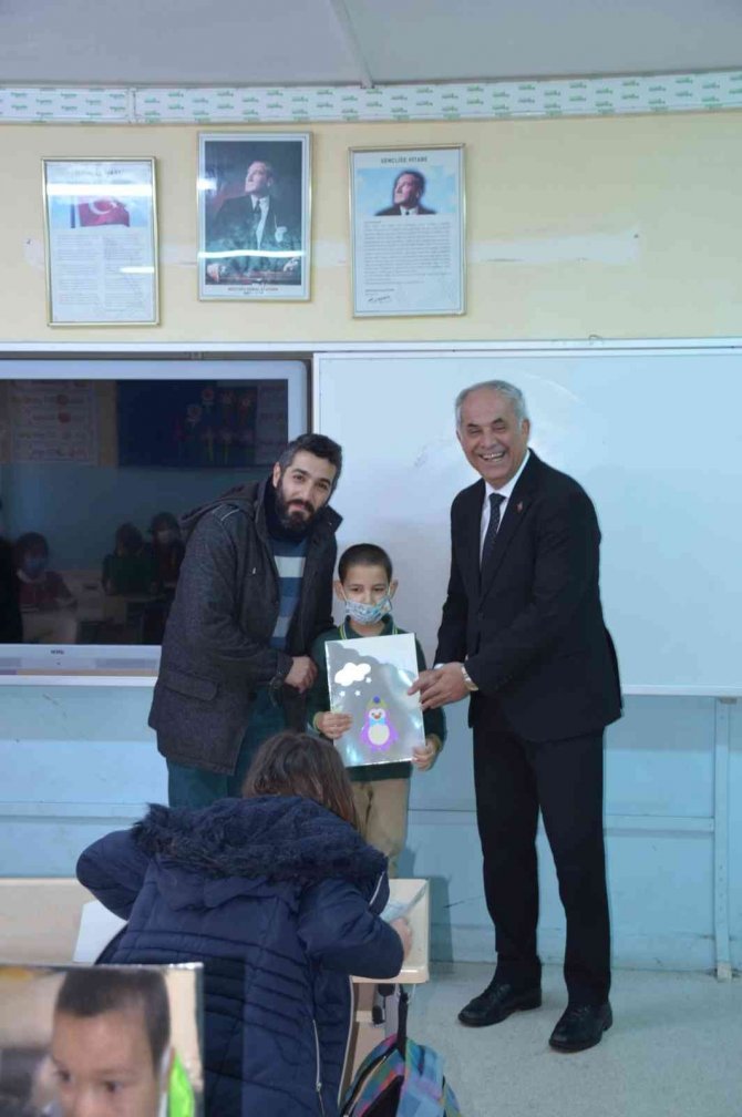 Başkan Yaman Öğrencilerin Karne Dağıtım Törenine Katıldı