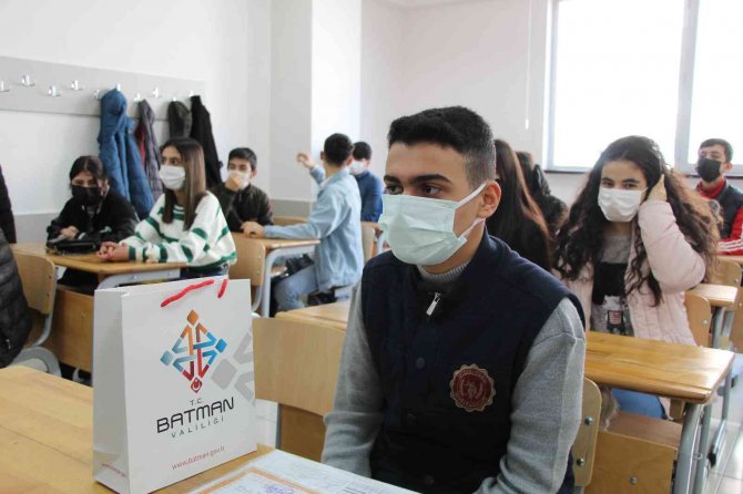 Batman’da 170 Bin Öğrenci Karne Sevinci Yaşadı