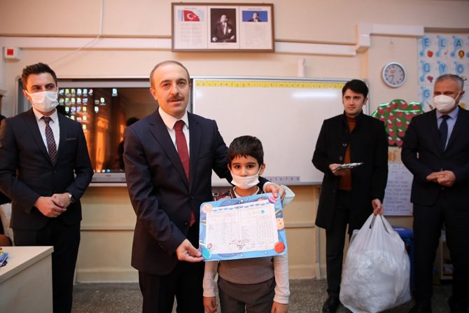 Bayburt’ta 14 Bin Öğrenci Yarıyıl Tatiline Girdi