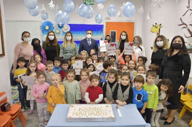 Başkan Erdoğan, Öğrencilerin Karne Heyecanına Ortak Oldu