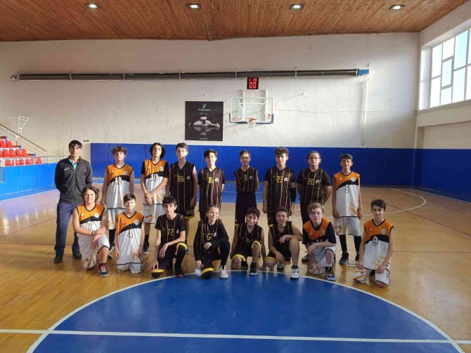 Bozüyük Belediyesi Eğitim Ve Spor Kulübü Galibiyetlerle Başladı