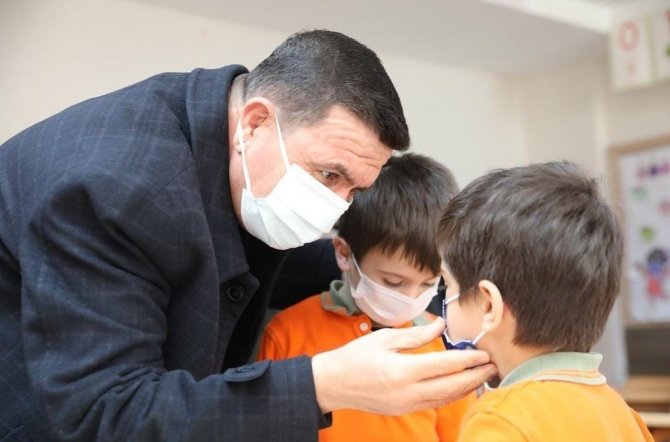 Burdur’da 42 Bin 407 Öğrenci Karnesiyle Buluştu