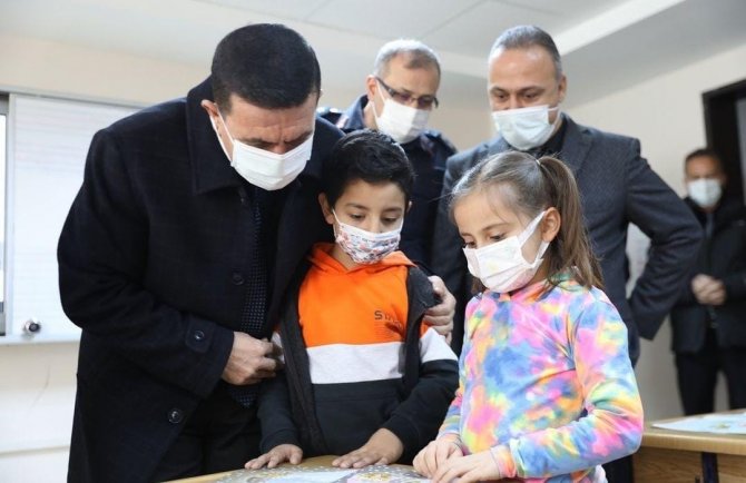 Burdur’da 42 Bin 407 Öğrenci Karnesiyle Buluştu