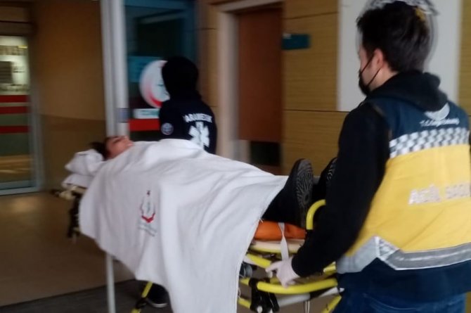 Önce Kardeşini Sonra Eşini Bıçakla Yaraladı