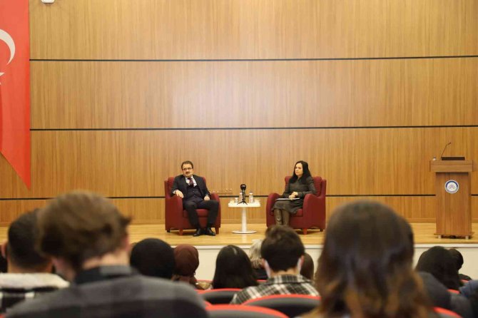 Vali Ayaz Hukuk Fakültesi Kariyer Sohbetlerinin Konuğu Oldu.