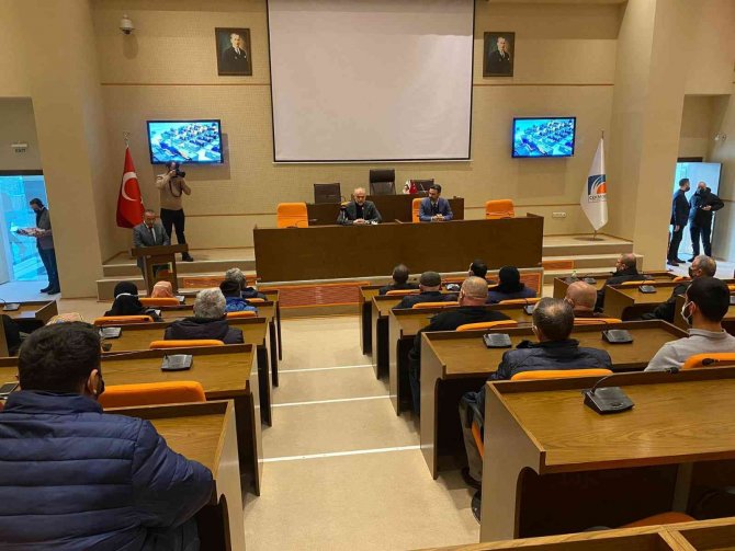 Çekmeköy’de ‘Tapu Teslim Töreni’nde 35 Aile Tapularını Başkan Poyraz’ın Elinden Aldı
