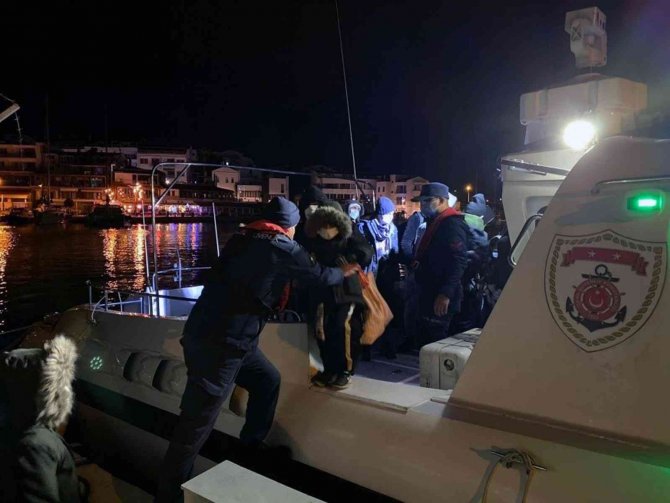 Datça Açıklarında 35 Göçmen Akalandı