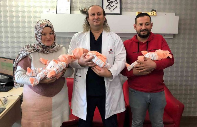 Aşılama Yöntemiyle Üçüz Bebek Sahibi Oldular