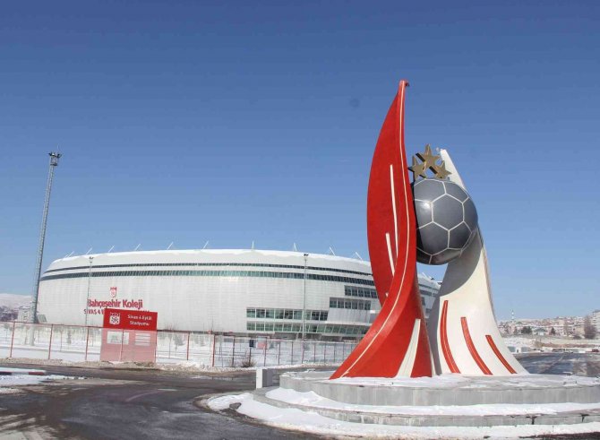 Sivas 4 Eylül Stadı, Alttan Isıtma İle Fenerbahçe Maçına Hazır Hale Gelecek